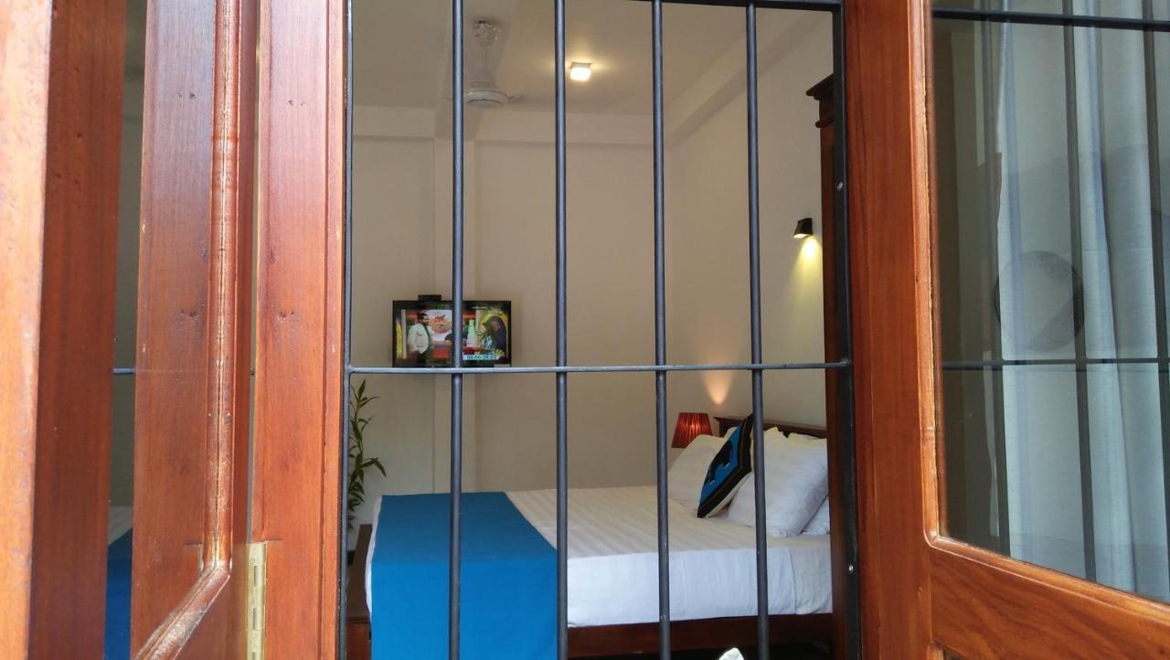 Singithi Villa Unawatuna Exteriör bild