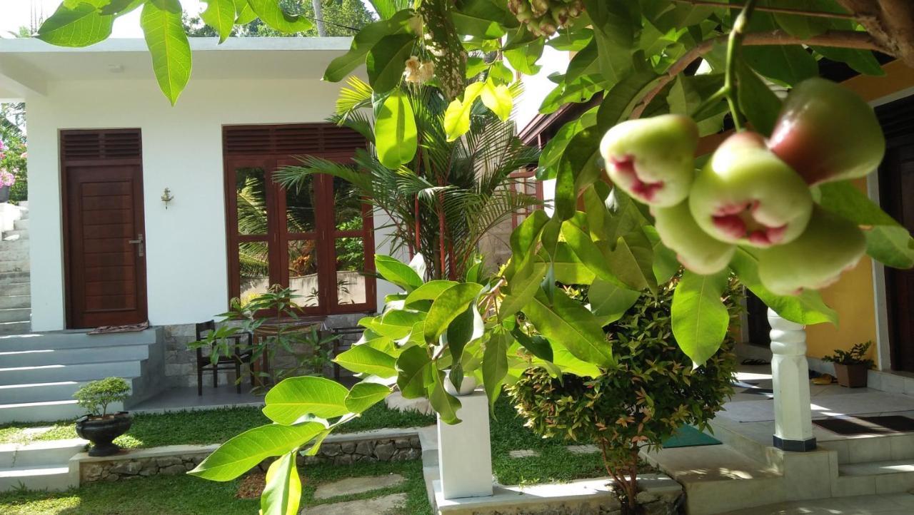 Singithi Villa Unawatuna Exteriör bild
